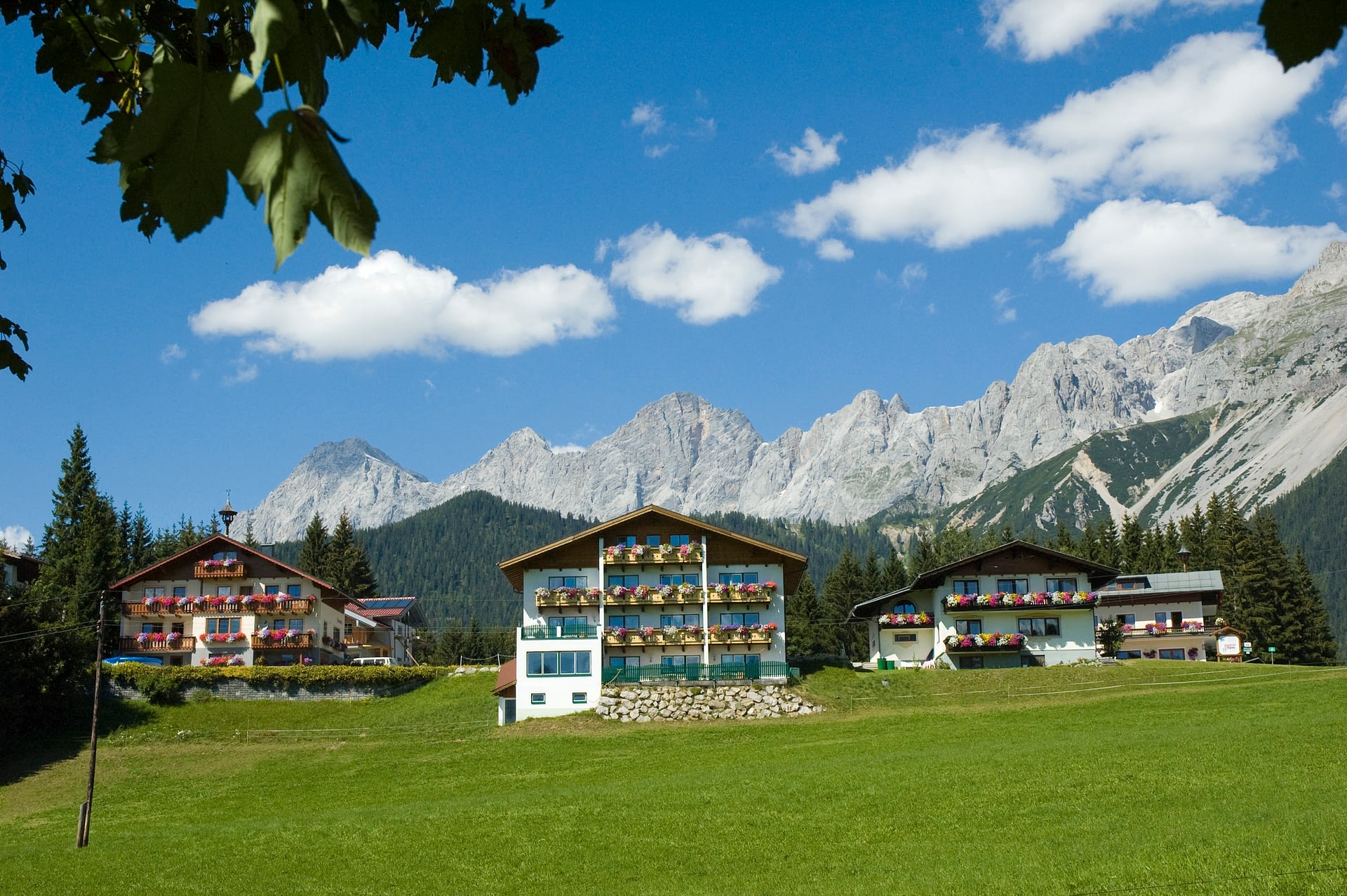 Aparthotel Sunrise in Ramsau am Dachstein, SchladmingDachstein